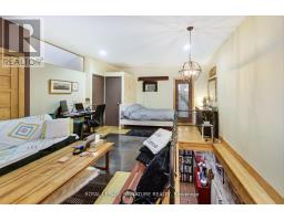 6 Littlehayes Lane, Toronto, ON M5T1L8 Photo 35