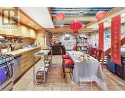 6 Littlehayes Lane, Toronto, ON M5T1L8 Photo 37