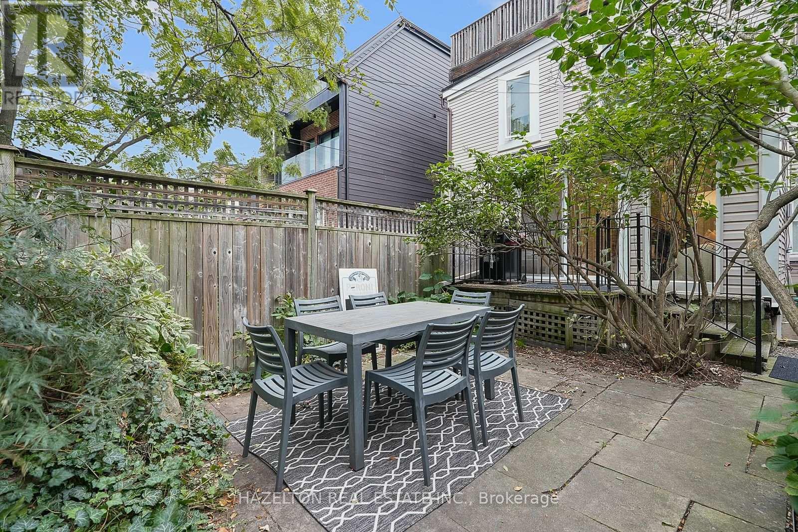 68 MONTROSE AVENUE - 32