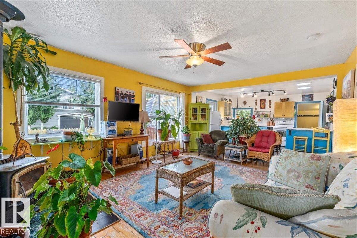 4648 113 AV NW - Image 3