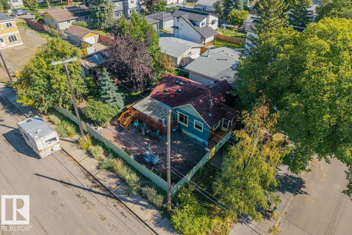 4648 113 AV NW - 44