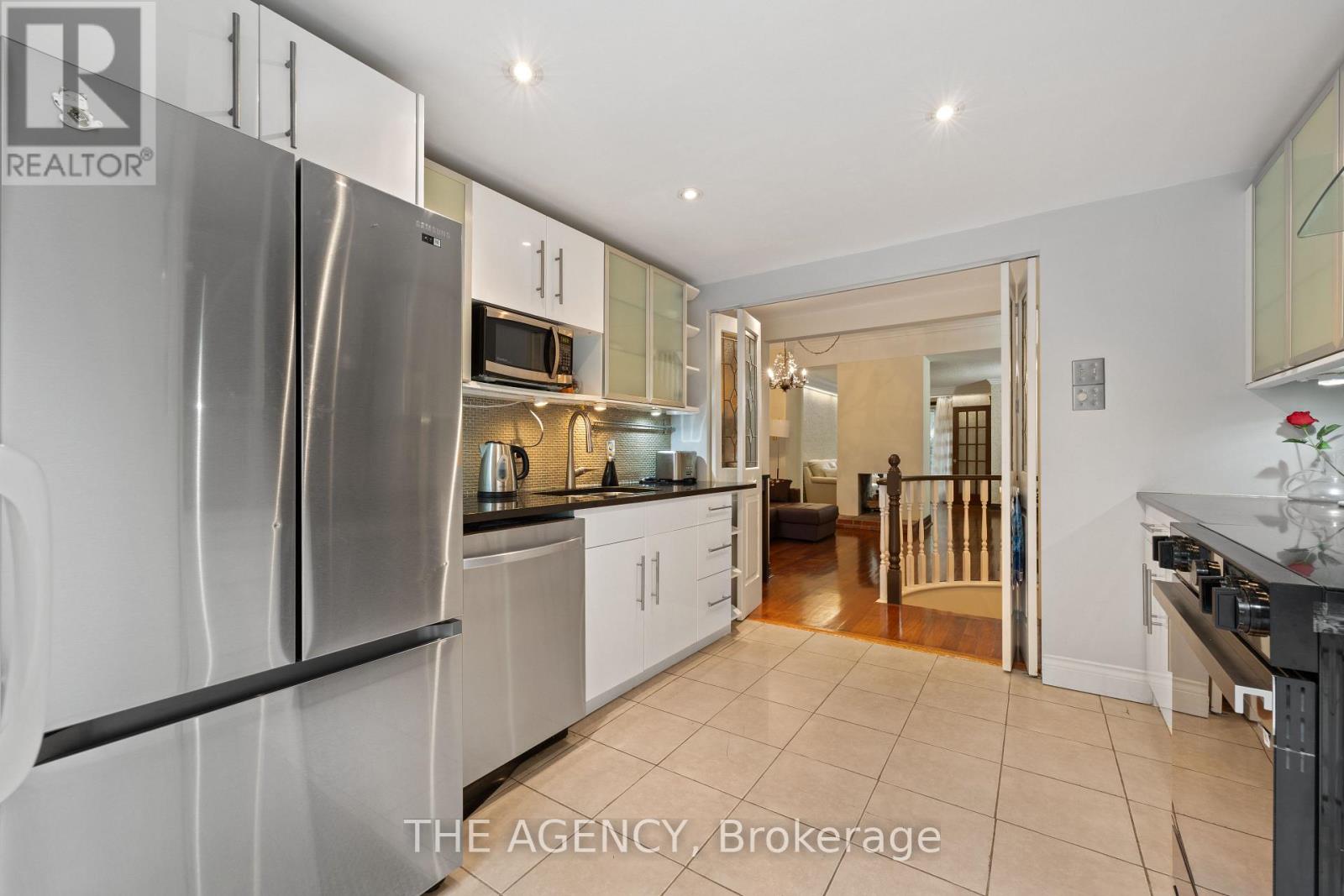 111 SEATON STREET - 9