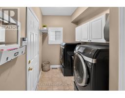 Bathroom - 123 Moorland Crescent, Hamilton, ON L9K1N8 Photo 15