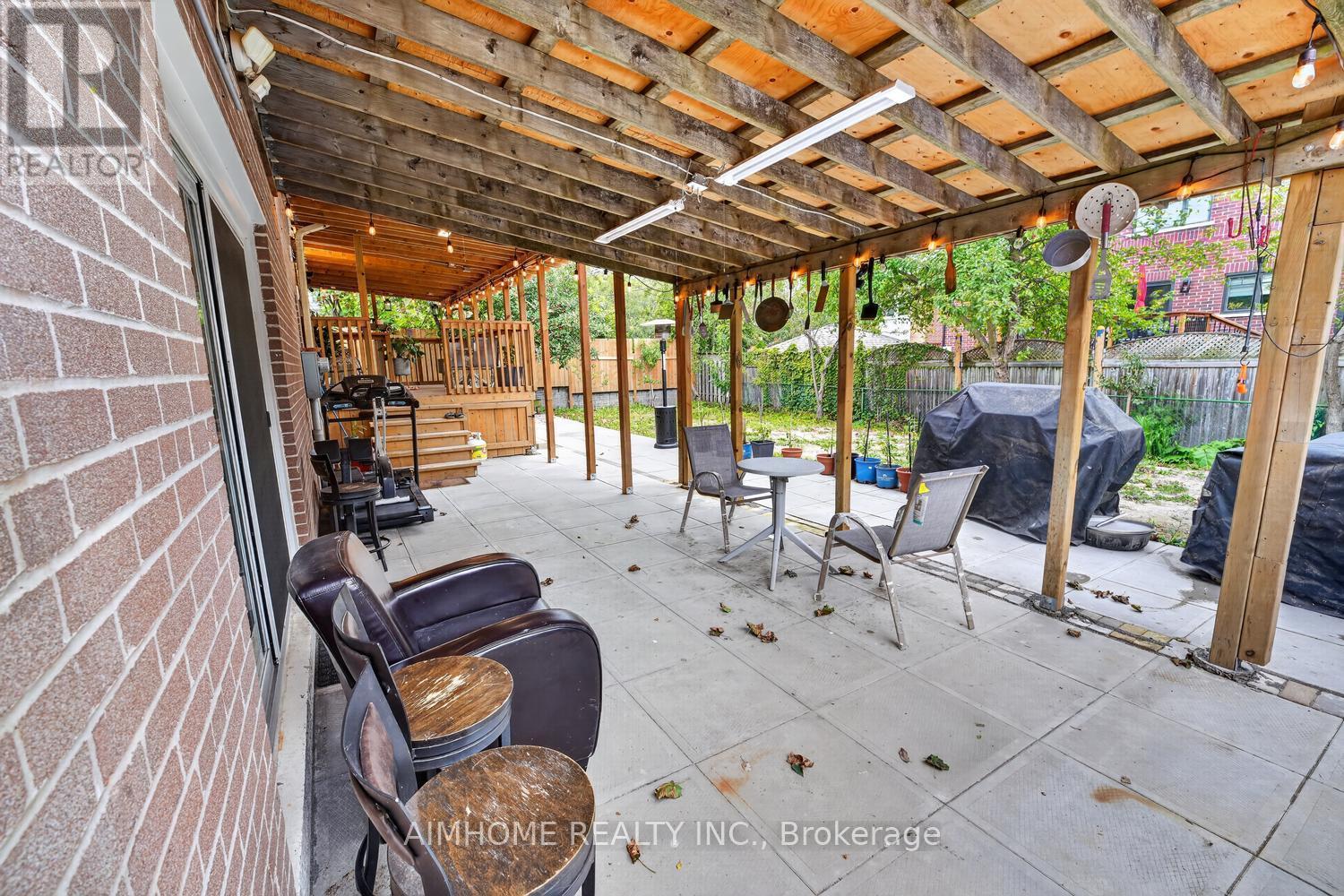 166 GUILDWOOD PARKWAY - 36