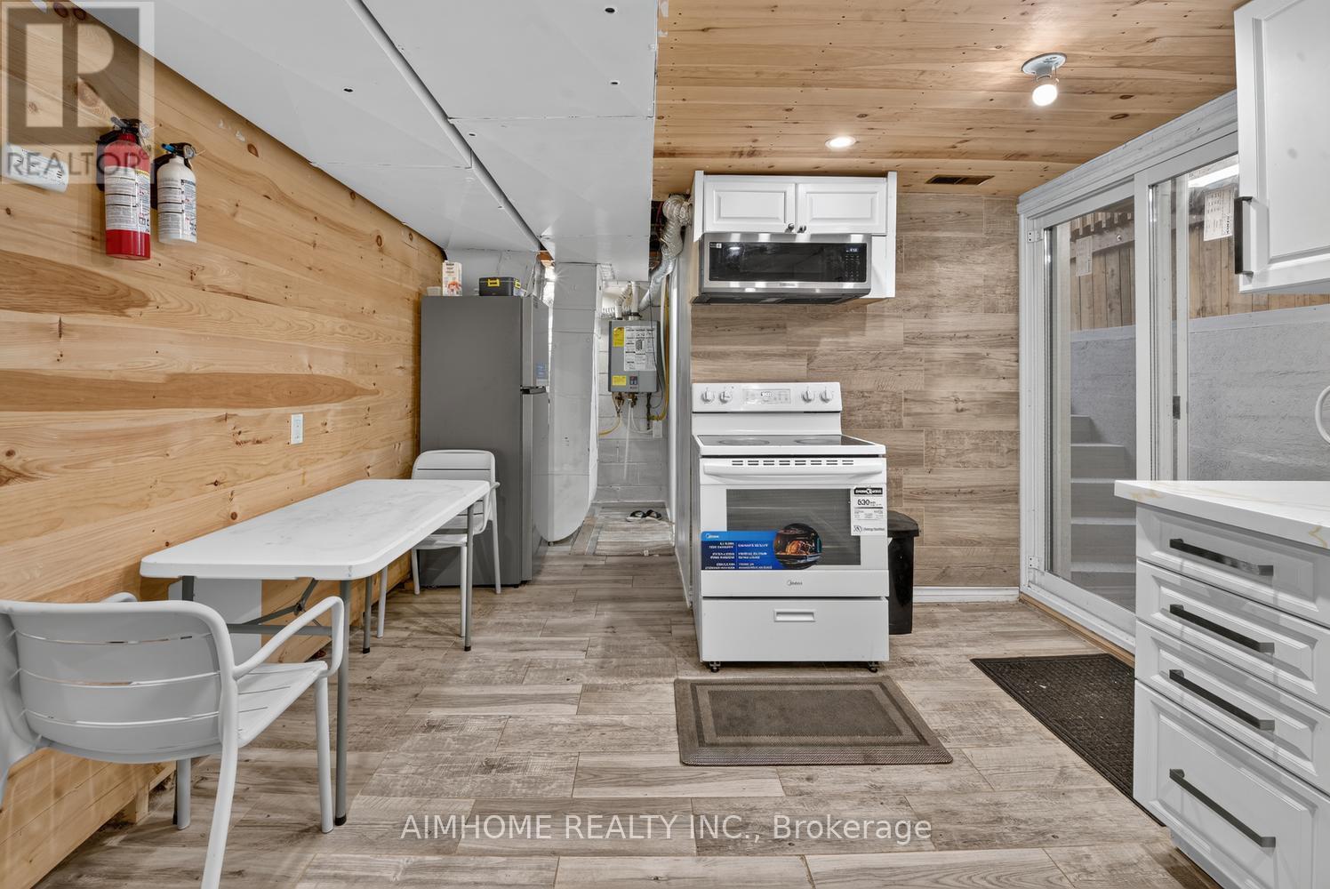 166 GUILDWOOD PARKWAY - 29