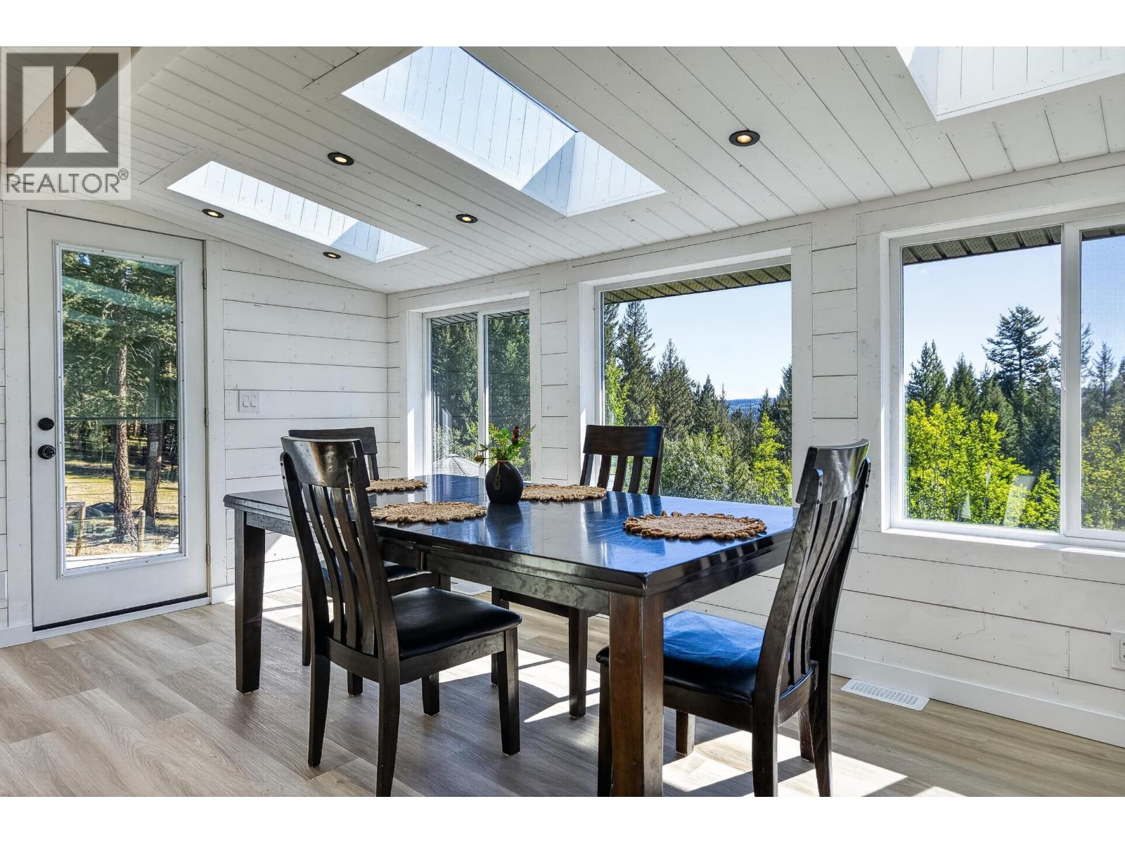 6318 HIGHLAND CRESCENT - 10