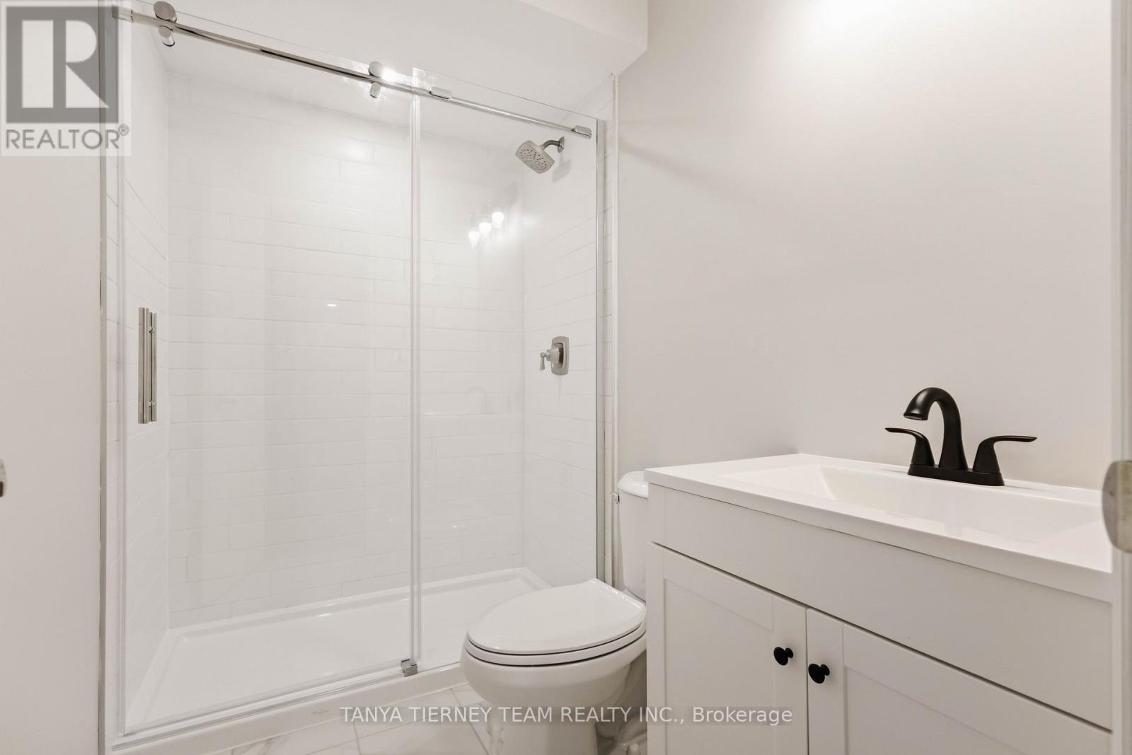 20 LAMBDON WAY - Image 37