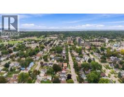 139 Gordon Street, Sarnia, ON N7T6N7 Photo 46