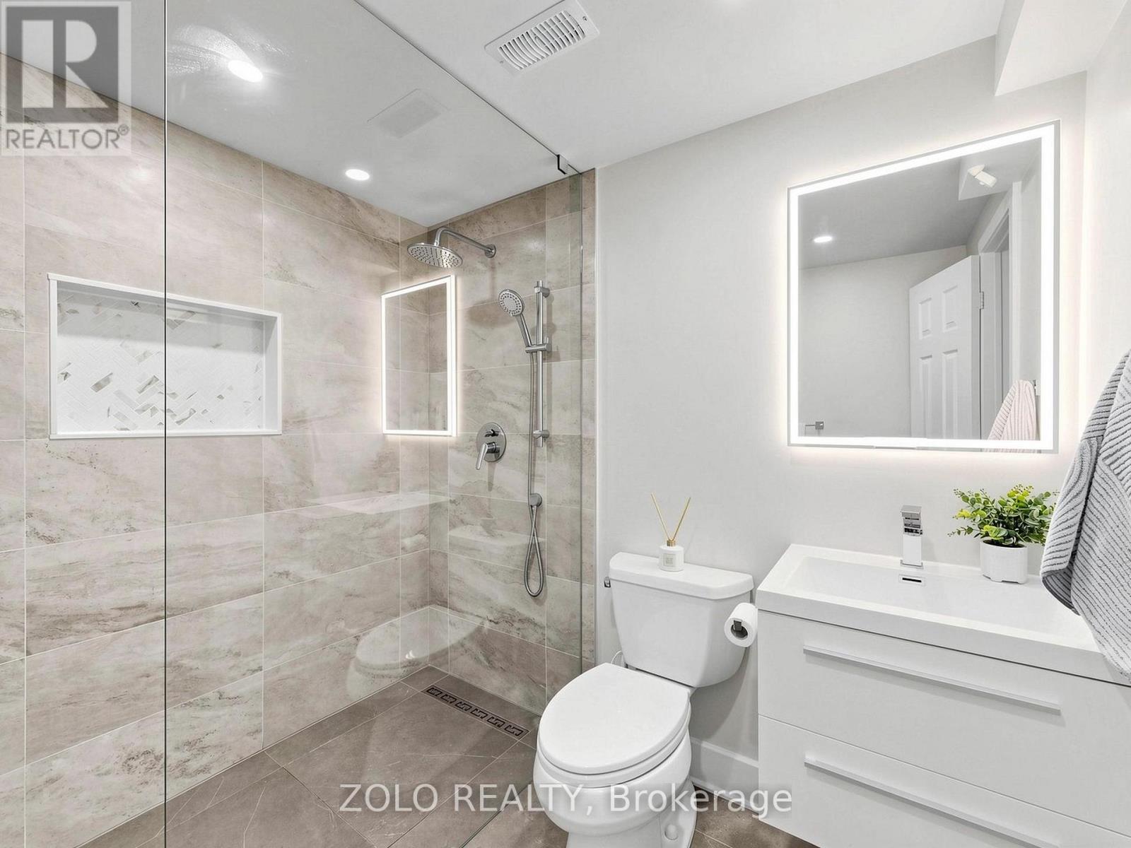 247 SUMMERIDGE DRIVE - 36
