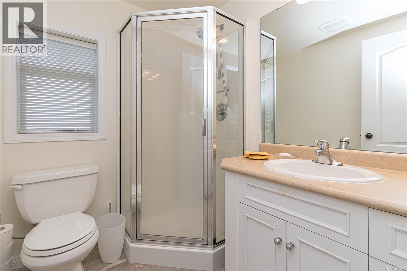 3884 Finnerty Rd - 21