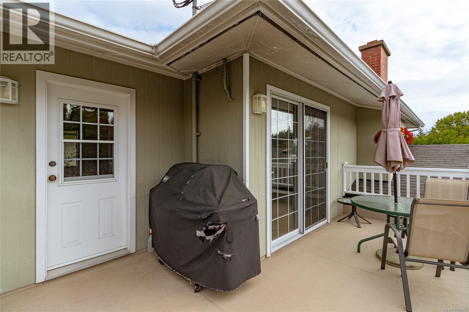3884 Finnerty Rd - 31
