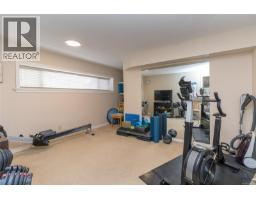 3884 Finnerty Rd, Saanich, BC V8N4A2 Photo 26