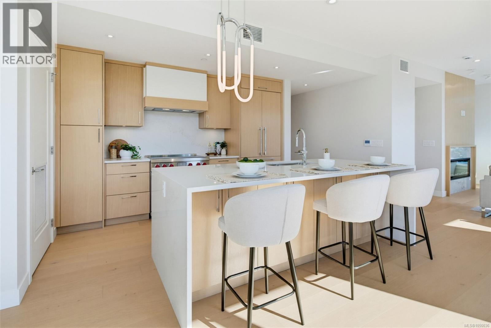 PH 402 5229 Cordova Bay Road, Saanich