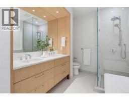 Ph 402 5229 Cordova Bay Rd, Saanich, BC V8Y2L1 Photo 32