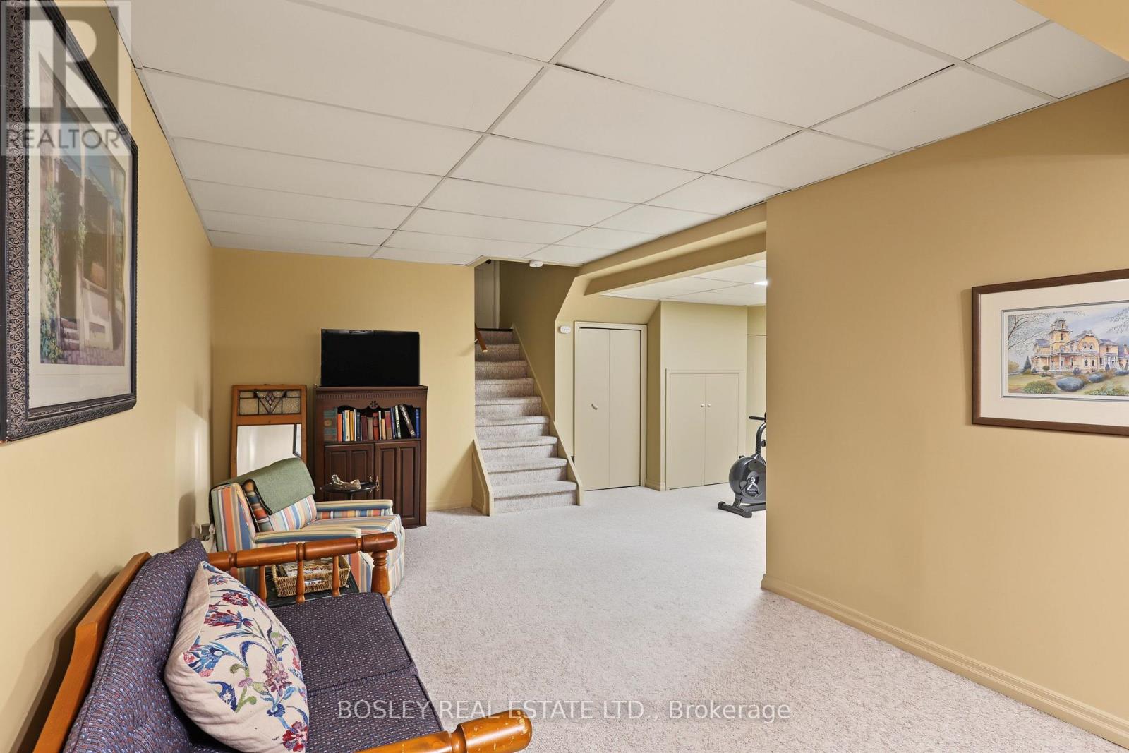 69 FAIRWAY DRIVE - 30