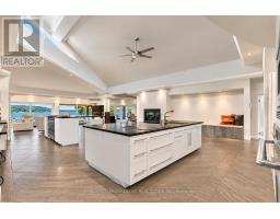 10 Beck Boulevard, Penetanguishene, ON L9M1C3 Photo 10