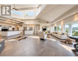 10 Beck Boulevard, Penetanguishene, ON L9M1C3 Photo 13