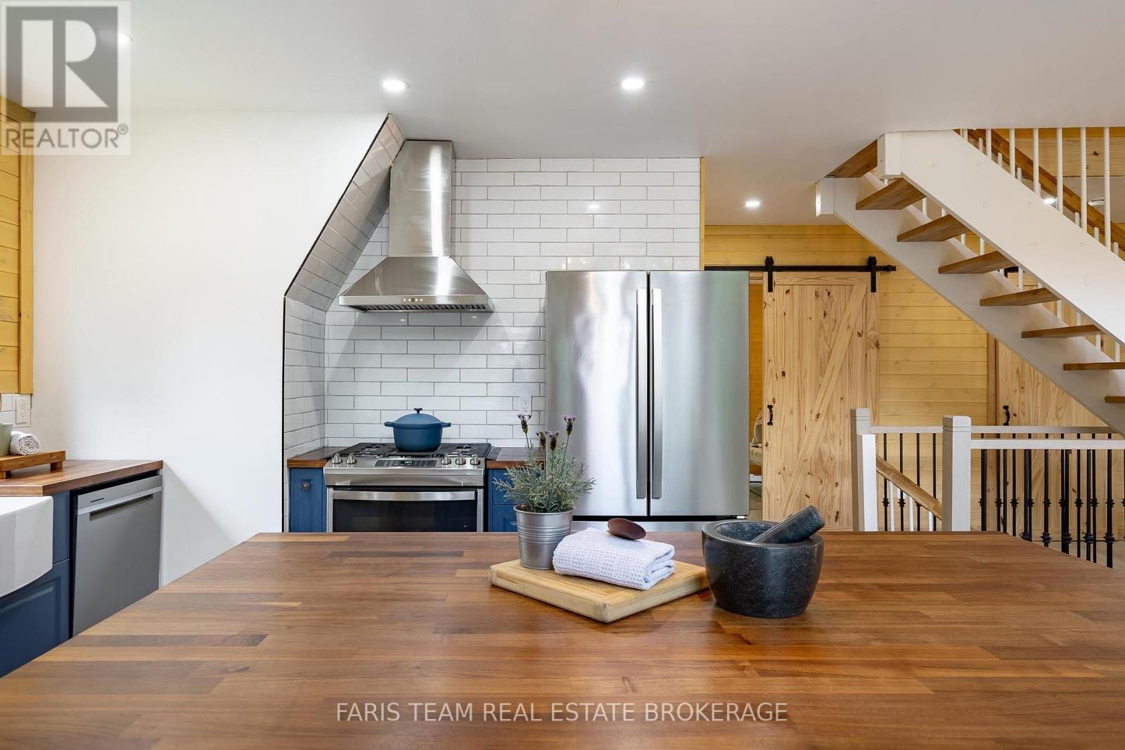 1490 Champlain Road, Tiny, Ontario, L9M0C1, Tiny, Ontario — photo 5 of 5