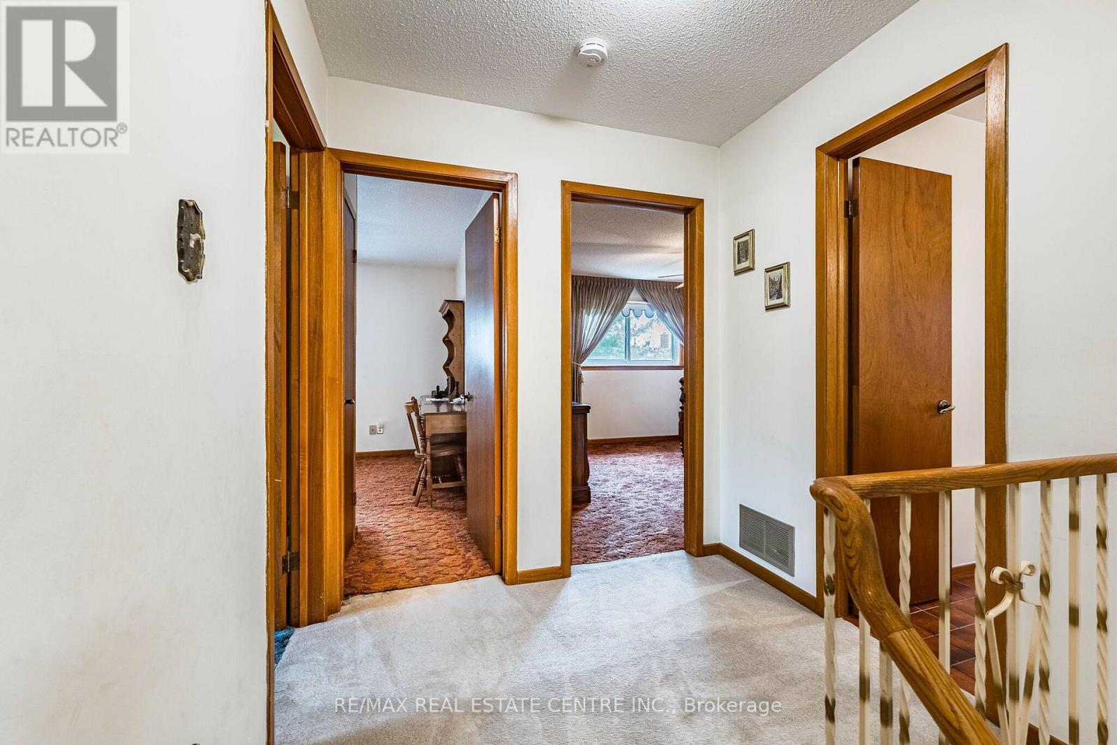 86 JADE CRESCENT - 23
