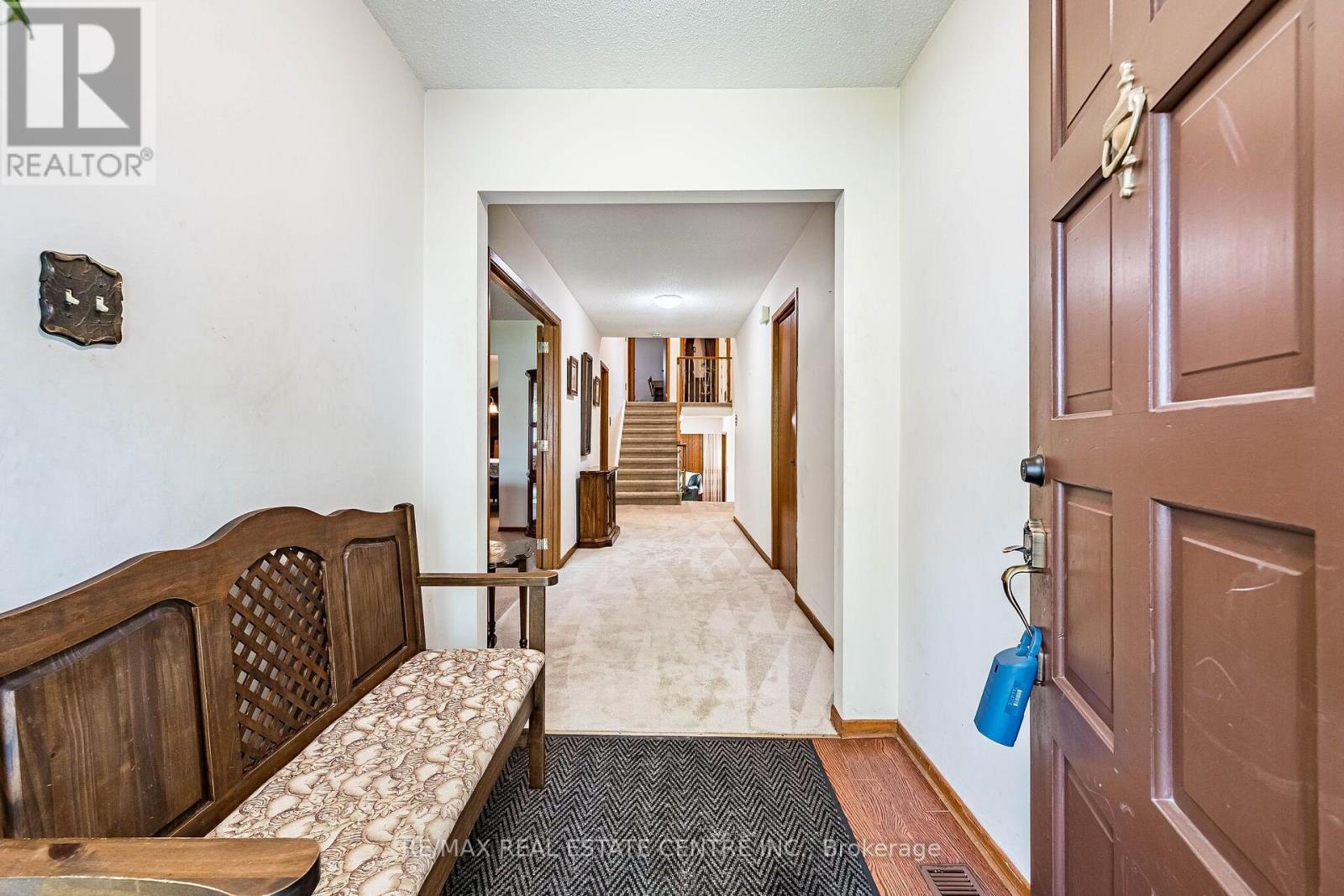 86 JADE CRESCENT - 6