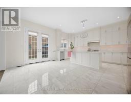 7 Anatolia Street, Brampton, ON L6P4L3 Photo 10