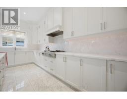 7 Anatolia Street, Brampton, ON L6P4L3 Photo 11