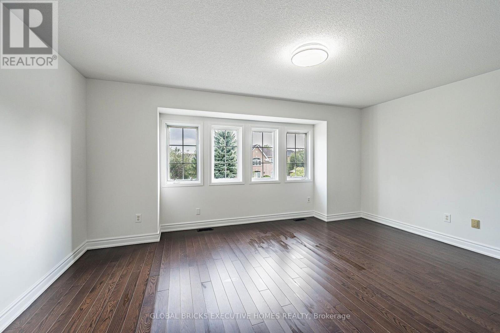 6348 NEWCOMBE DRIVE - Image 25