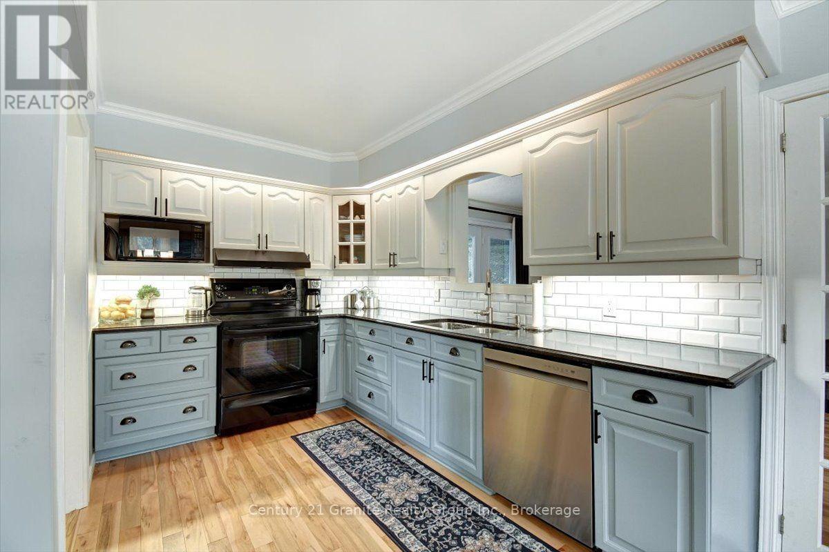 5 FOREST HILL ROAD - Image 13