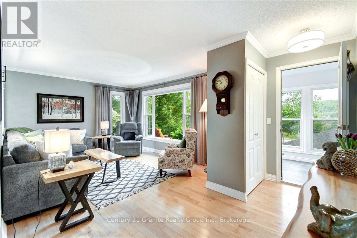5 FOREST HILL ROAD - Image 17