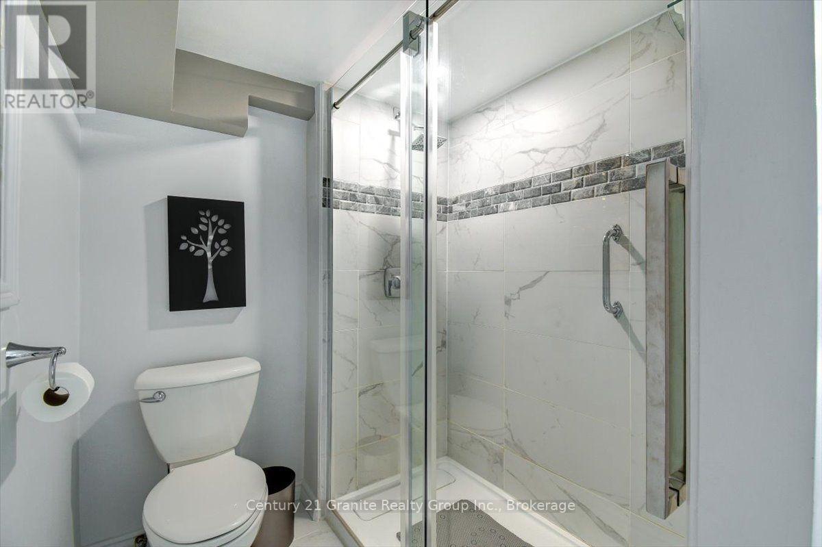 5 FOREST HILL ROAD - Image 42