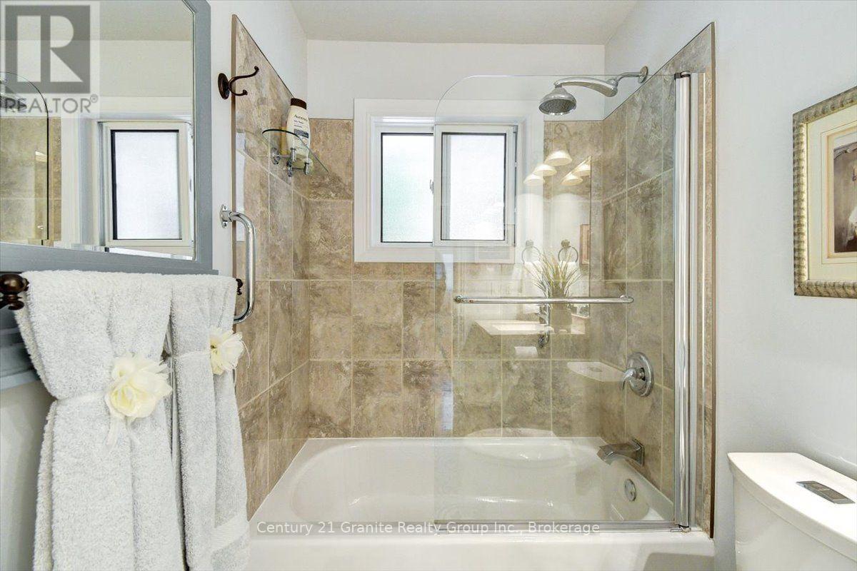 5 FOREST HILL ROAD - Image 26