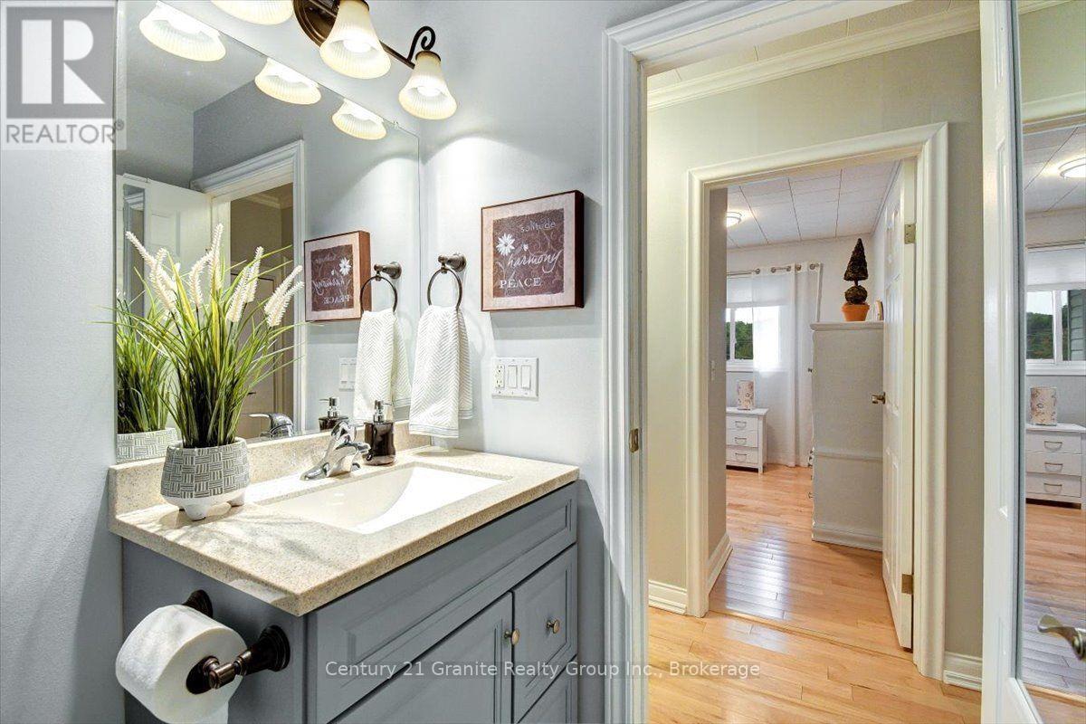 5 FOREST HILL ROAD - Image 27