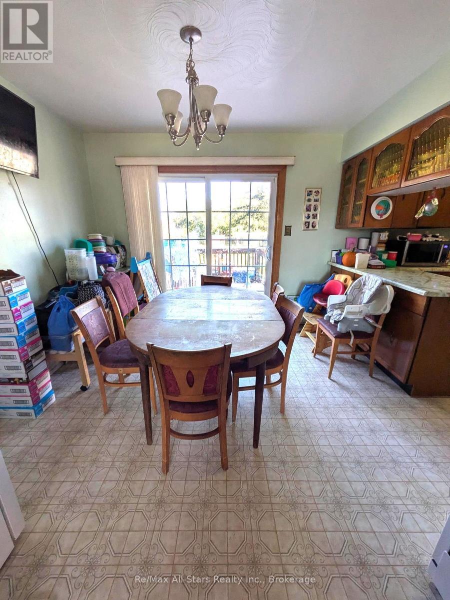 5-7 WELDON ROAD - 25