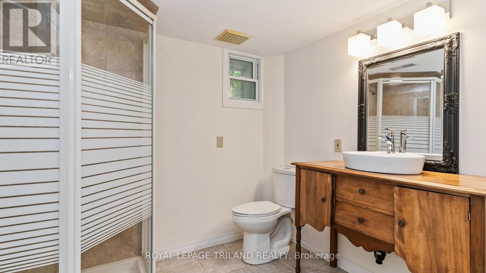 964 MAITLAND STREET - 28