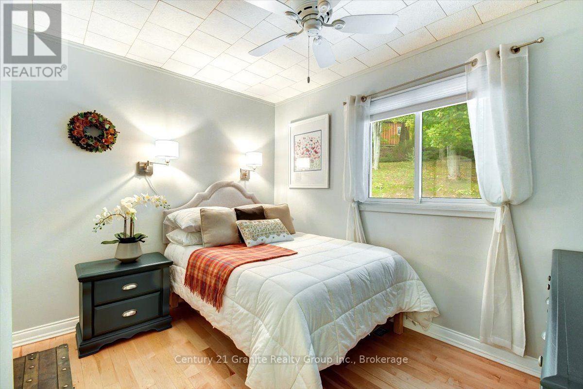 5 FOREST HILL ROAD - Image 30