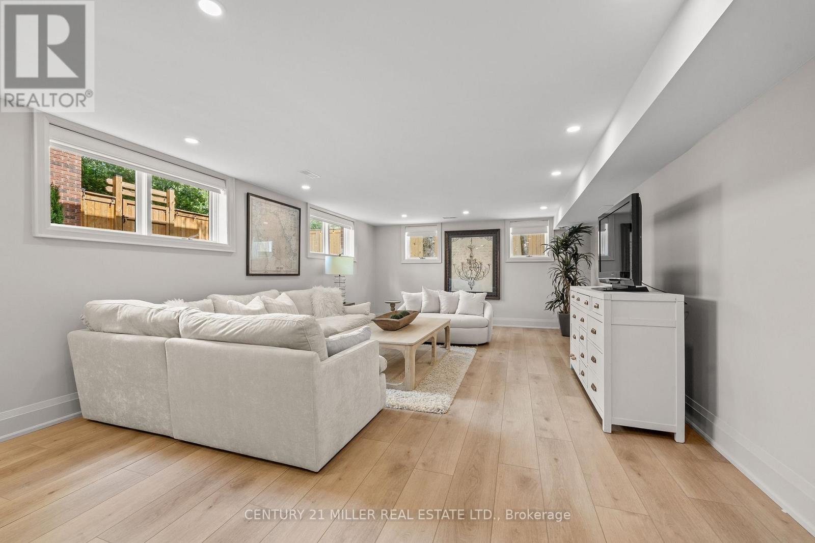 139 ALLAN STREET - Image 28