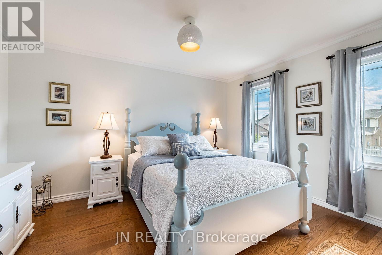 2 NIMROD CRESCENT - Image 37
