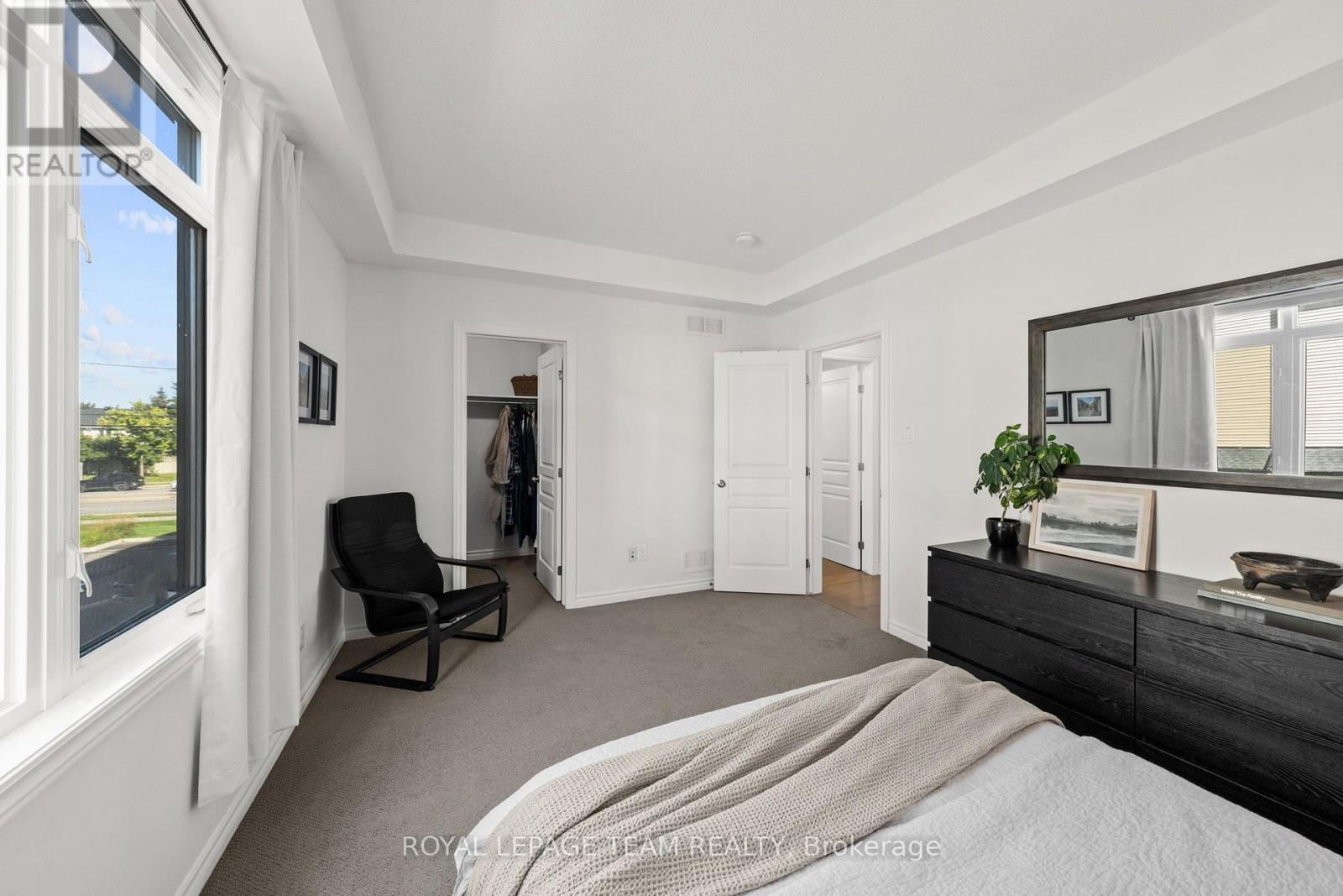 212 PEMBINA PRIVATE - Image 23