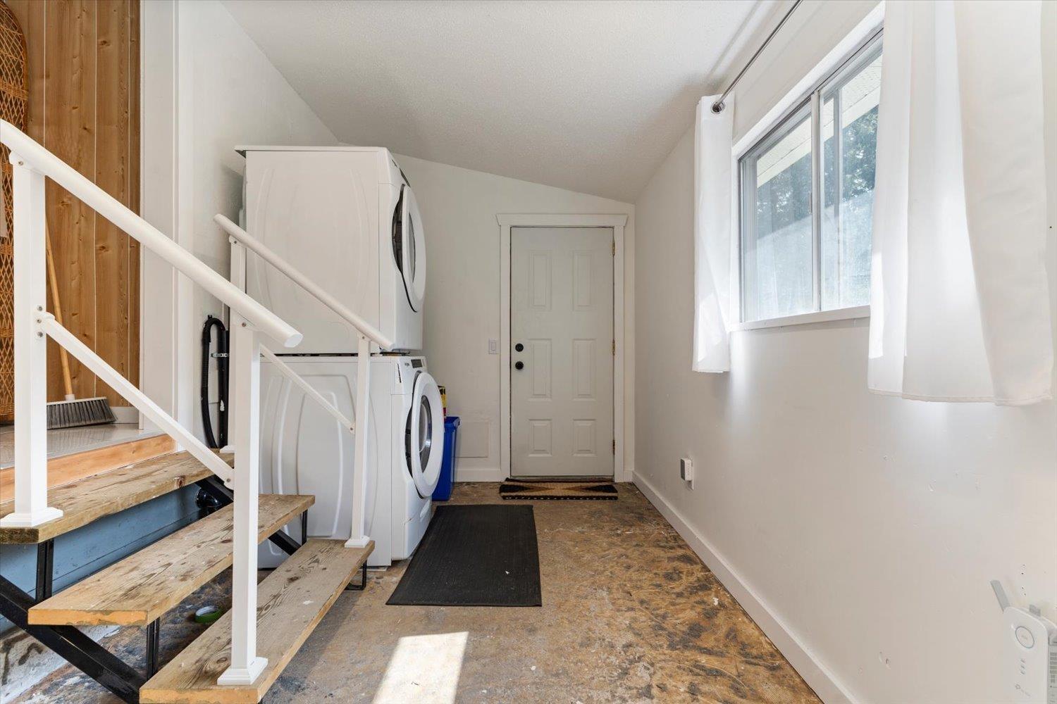 49140 BELL ACRES ROAD, Chilliwack River Valley, Chilliwack