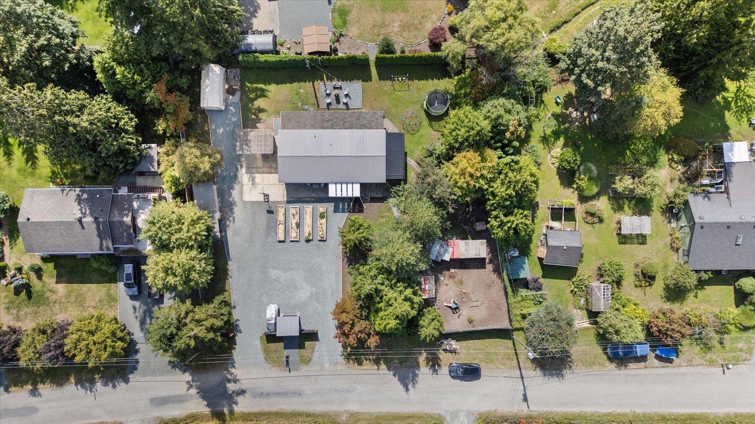 49140 BELL ACRES ROAD, Chilliwack River Valley, Chilliwack