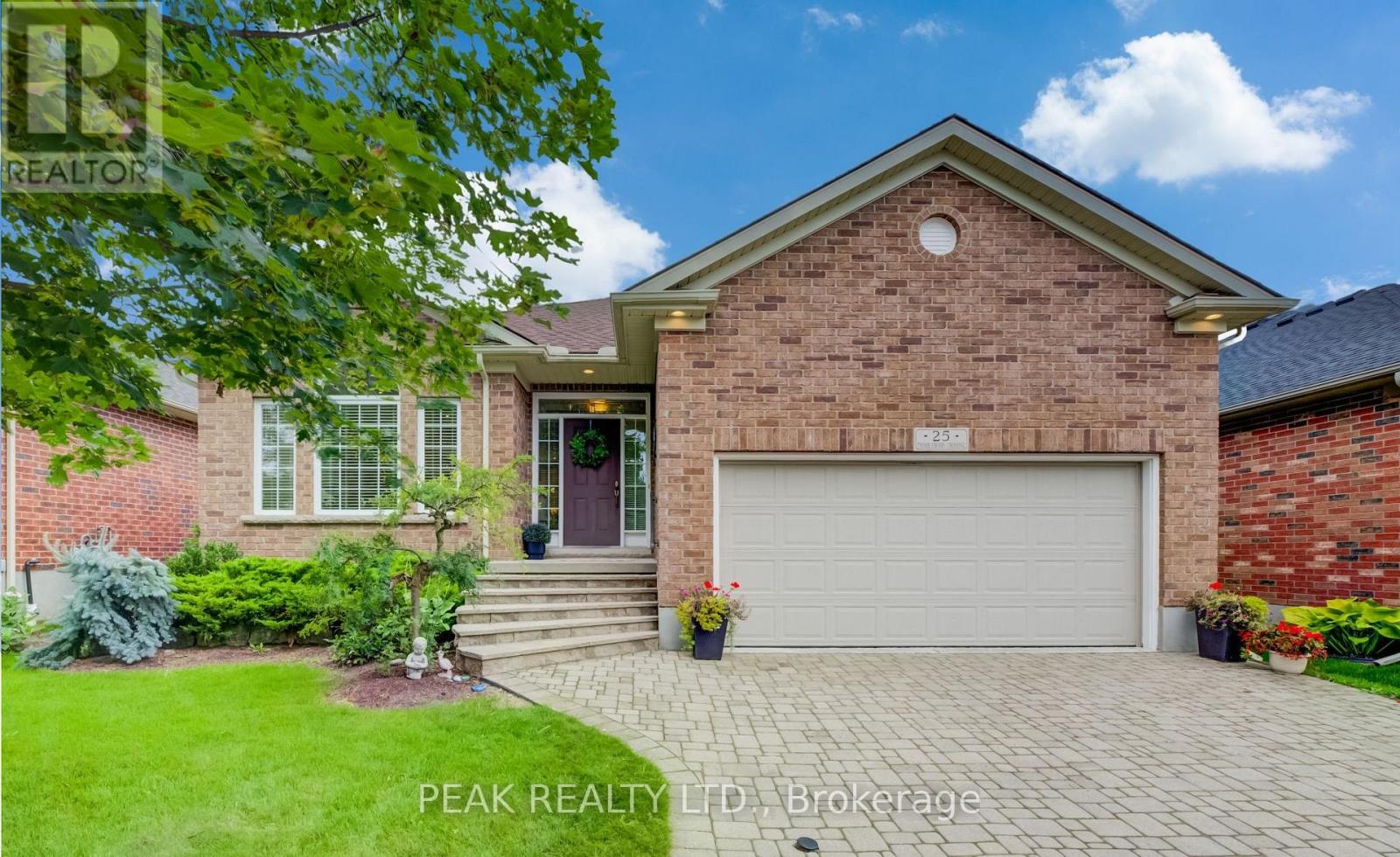 Property for sale at 25 THIMBLEBERRY CROSSING