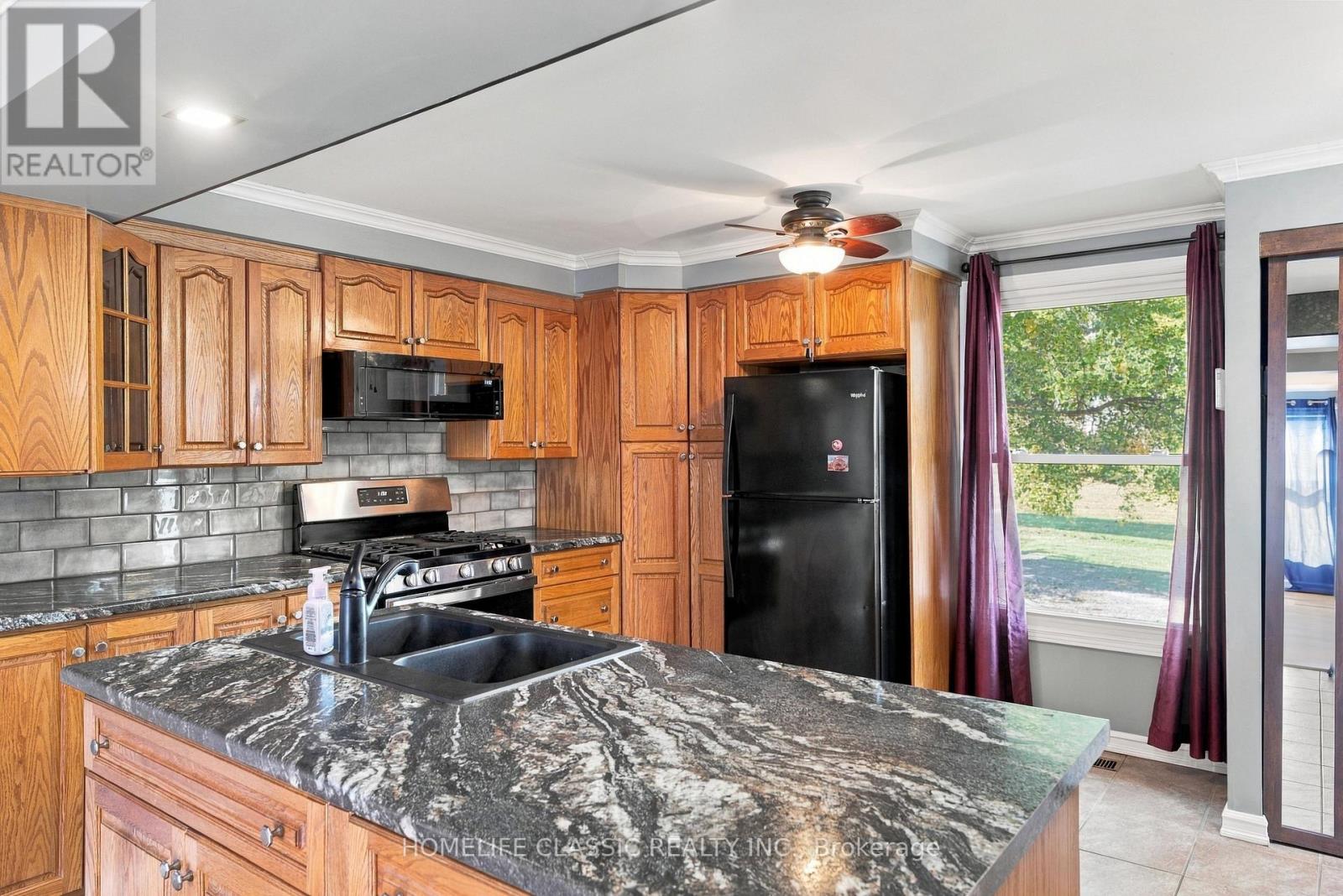 22 FROBISHER COURT - Image 11