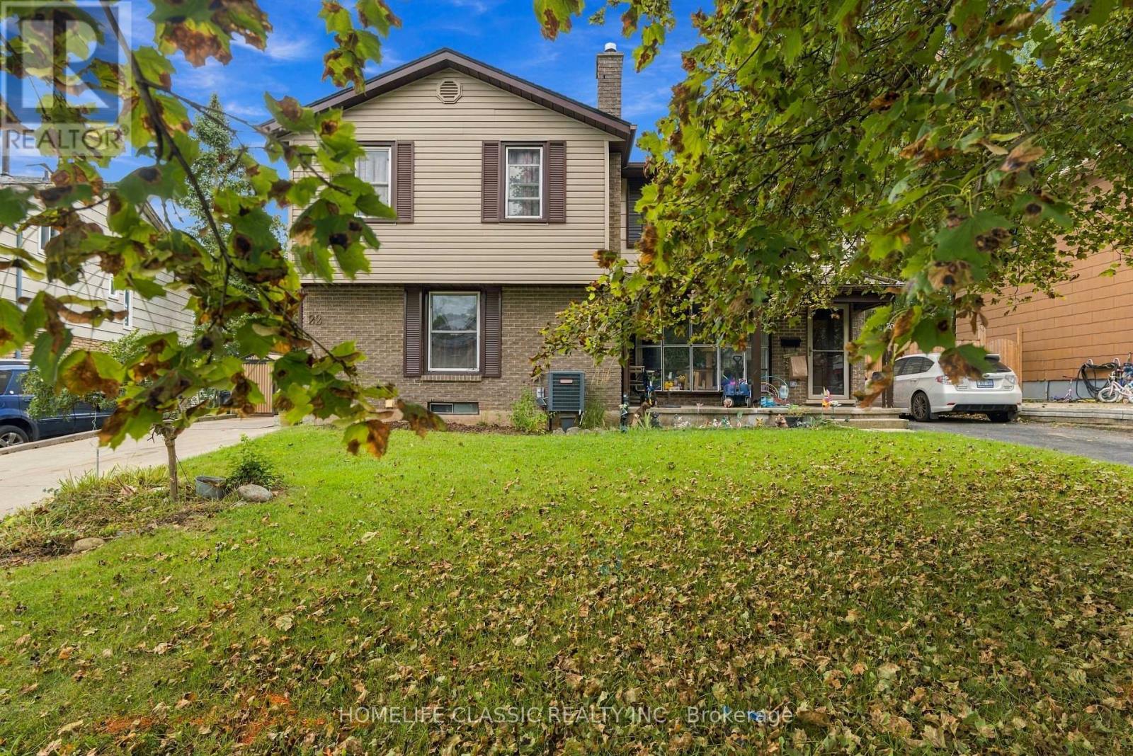 22 FROBISHER COURT - 3