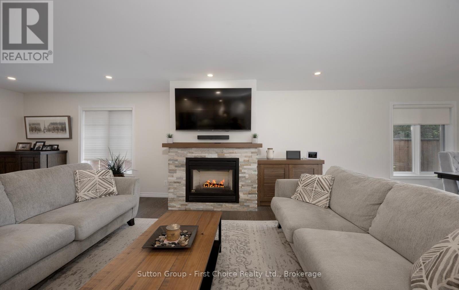 259 BRIARHILL DRIVE - 13