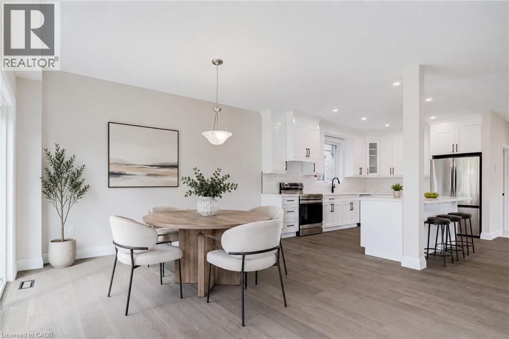39 NORWICH Road, Stoney Creek — photo 5