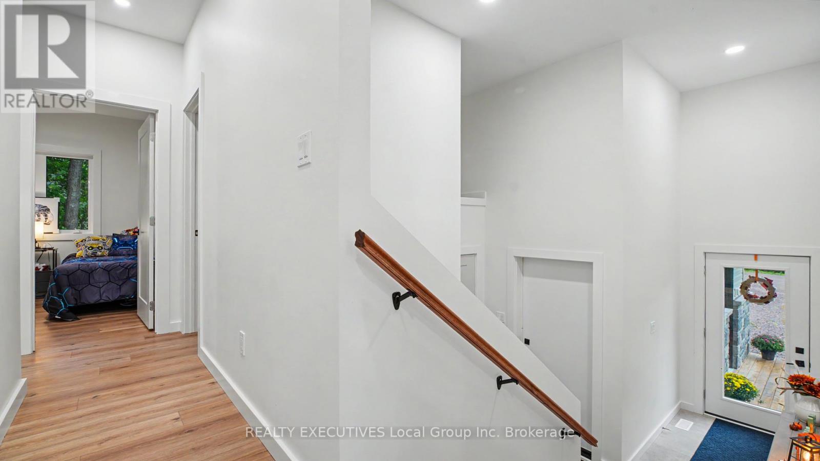 32 MOUNTAINVIEW ROAD - Image 22