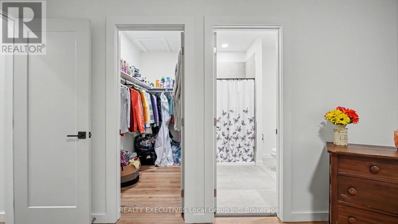32 MOUNTAINVIEW ROAD - 24