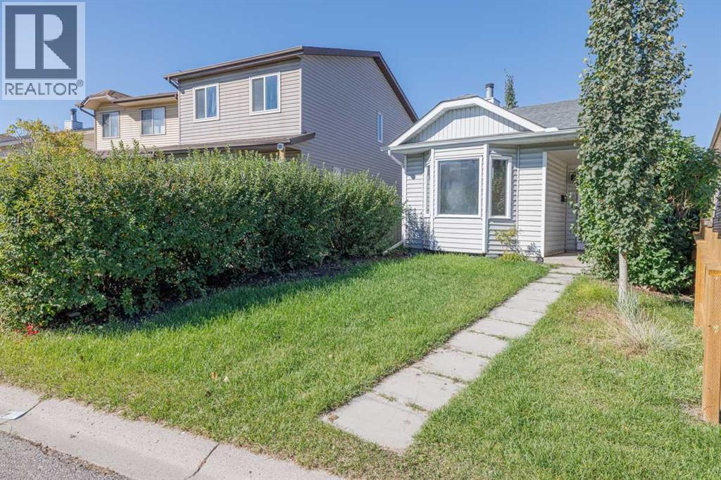 5 Erin Grove Place SE - 3