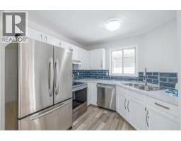 3pc Bathroom - 5 Erin Grove Place Se, Calgary, AB T2B3A4 Photo 9