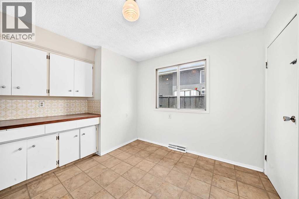 416 & 418 33 Avenue NE - 6